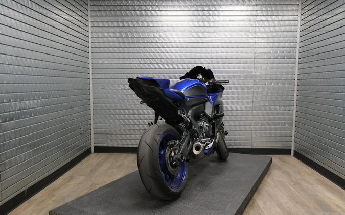 2022 YAMAHA YZF-R7