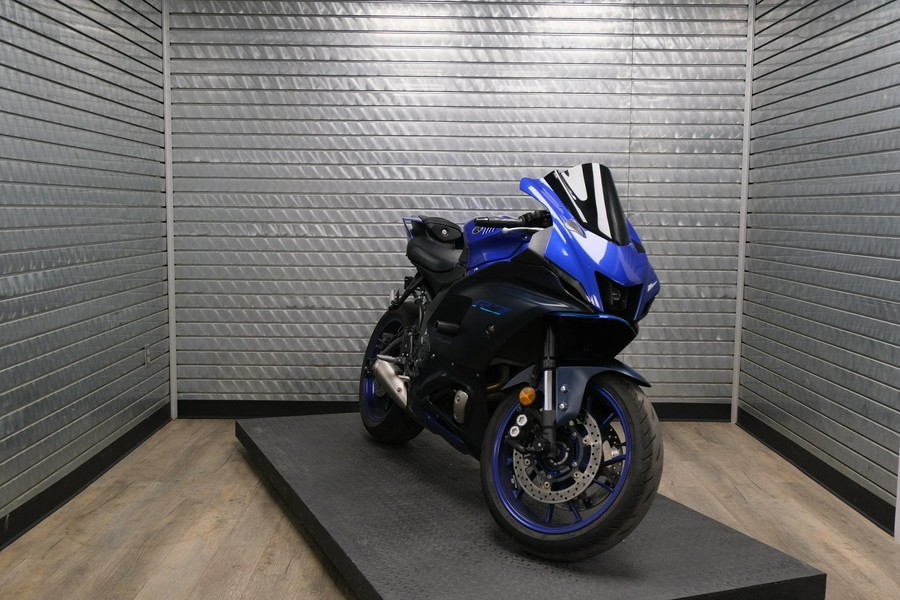 2022 YAMAHA YZF-R7