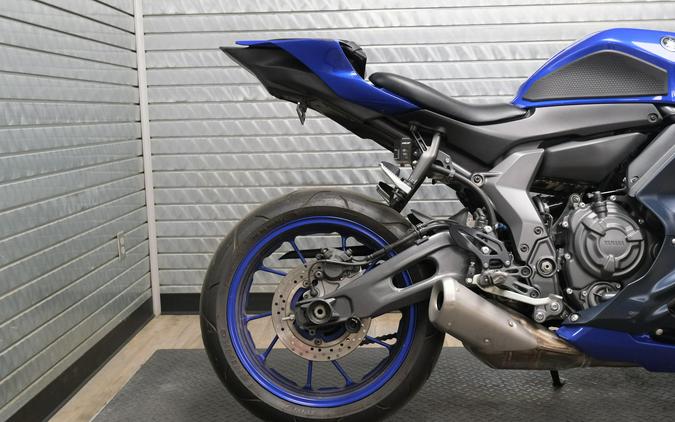 2022 YAMAHA YZF-R7