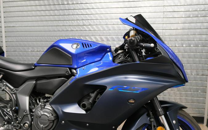 2022 YAMAHA YZF-R7