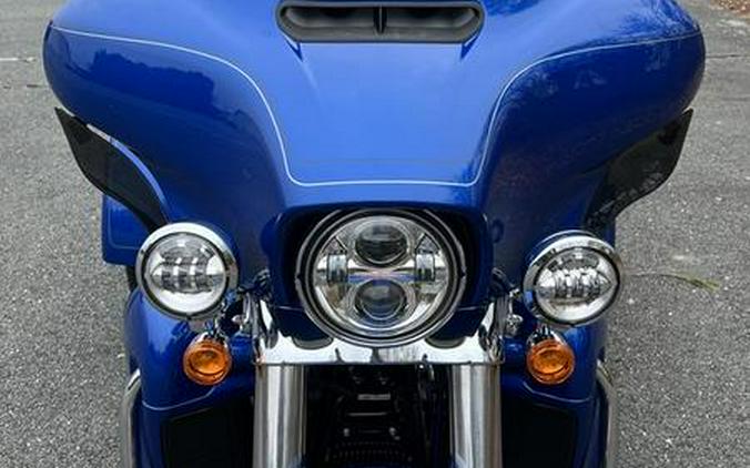 2024 Harley-Davidson® FLHTCUTG - Tri Glide® Ultra