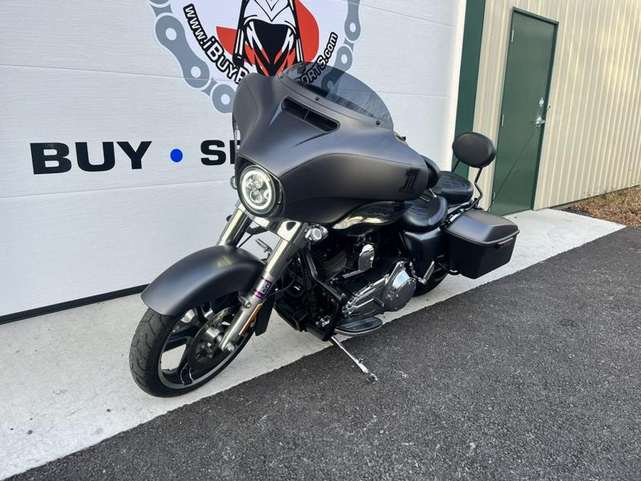 2015 Harley-Davidson® Street Glide