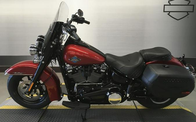 2026 Harley-Davidson® FLHC - Heritage Classic
