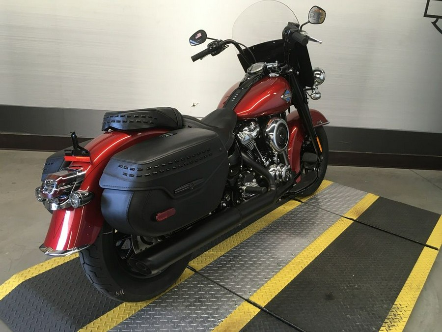 2026 Harley-Davidson® FLHC - Heritage Classic