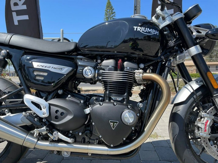 2024 Triumph Speed Twin 1200 Jet Black