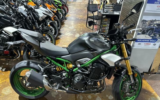 2026 Kawasaki Z900 SE ABS