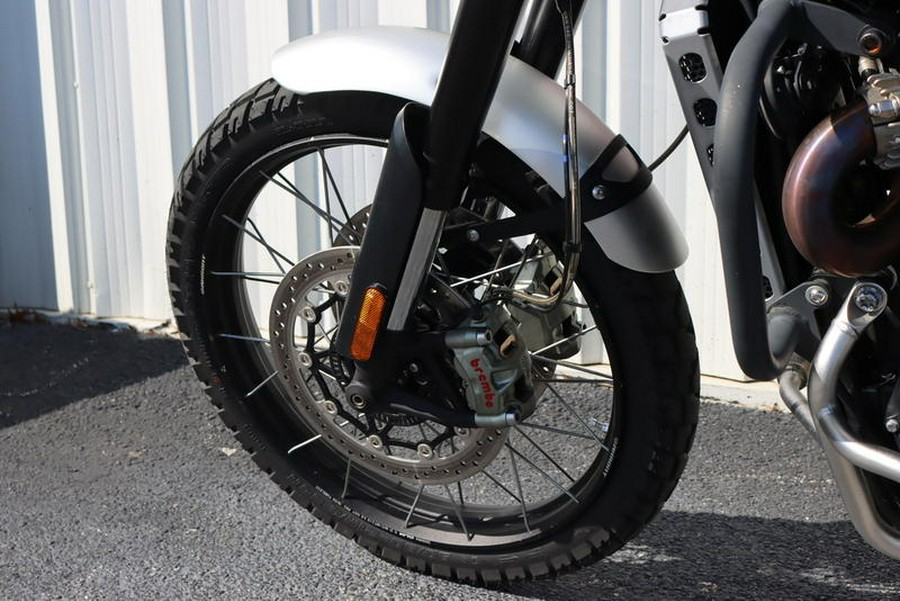 2020 Triumph Scrambler 1200 XC - Showcase Jet Black/Matte Black