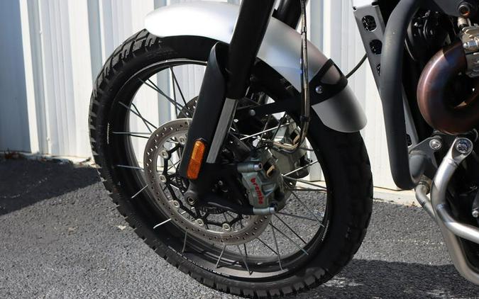 2020 Triumph Scrambler 1200 XC - Showcase Jet Black/Matte Black