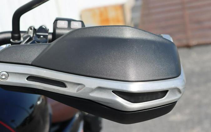 2020 Triumph Scrambler 1200 XC - Showcase Jet Black/Matte Black