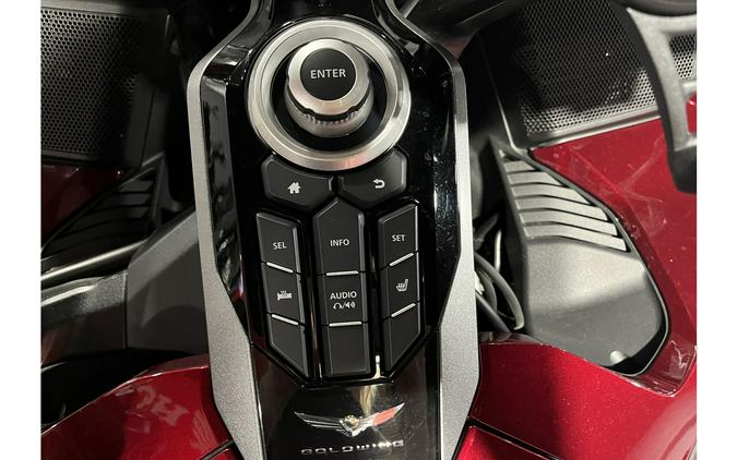 2018 Gold Wing Tour - Candy Ardent Red - Honda