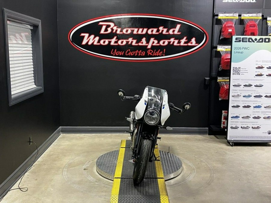 2026 Triumph Thruxton 400