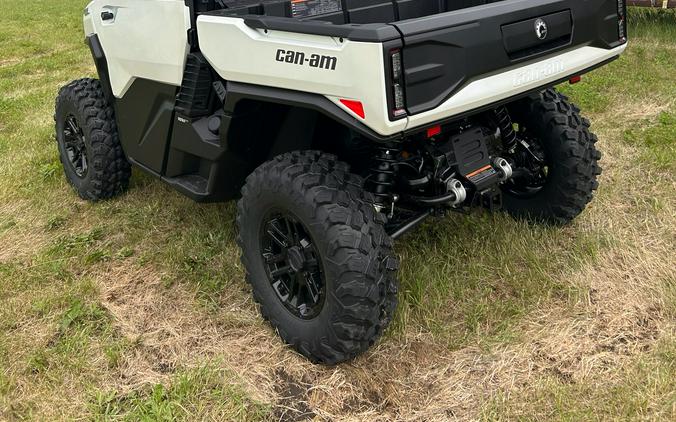 2026 Can-Am Defender Limited HD11