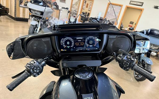 FLHXU 2025 Street Glide™ Ultra
