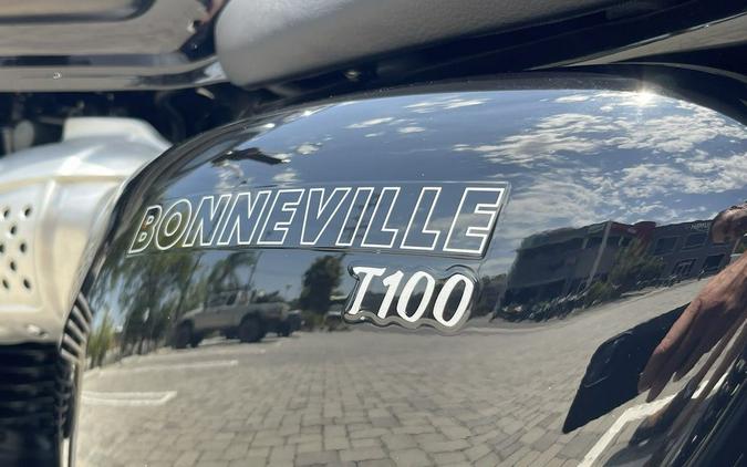 2024 Triumph Bonneville T100 Jet Black