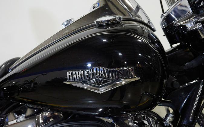 2017 Harley-Davidson® Road King