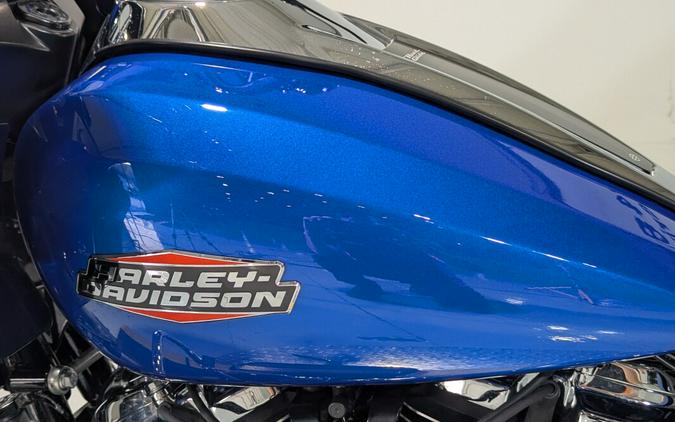 2024 Harley-Davidson® Road Glide® Blue Burst Trim Chrome