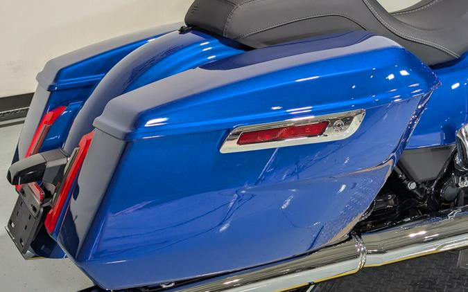 2024 Harley-Davidson® Road Glide® Blue Burst Trim Chrome