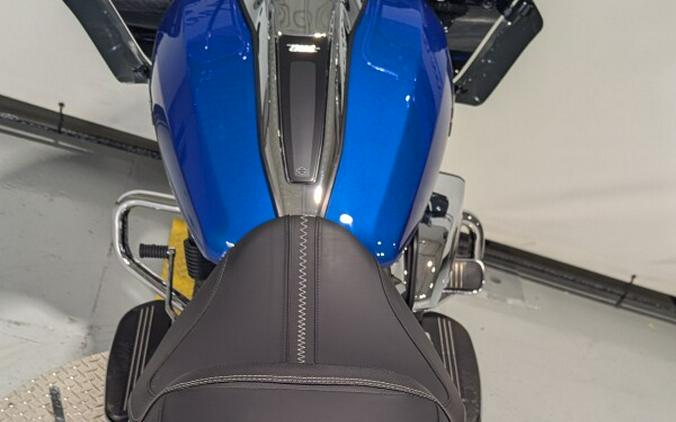 2024 Harley-Davidson® Road Glide® Blue Burst Trim Chrome