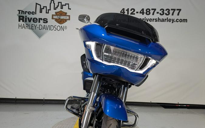 2024 Harley-Davidson® Road Glide® Blue Burst Trim Chrome