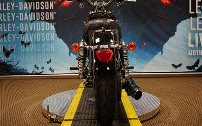 2016 Harley-Davidson 1200 Custom