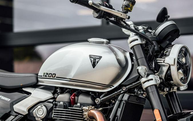 2025 Triumph Speed Twin 1200 Base