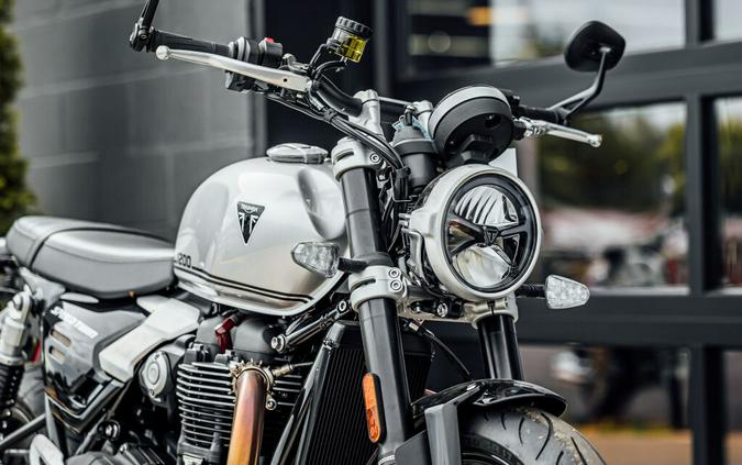 2025 Triumph Speed Twin 1200 Base