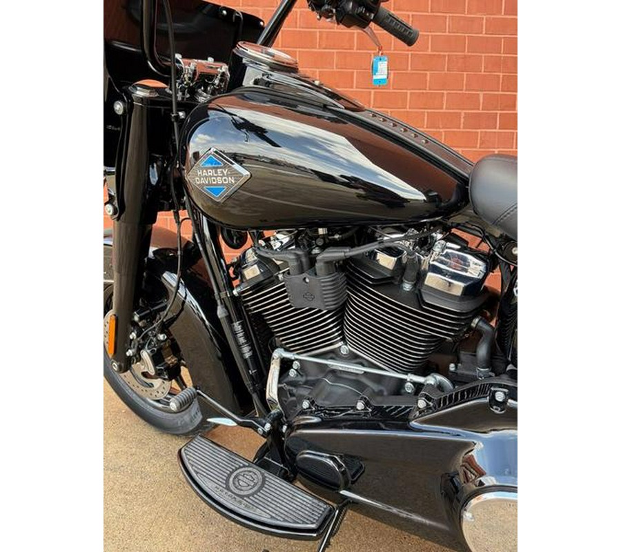 2026 Harley-Davidson® FLHC - Heritage Classic