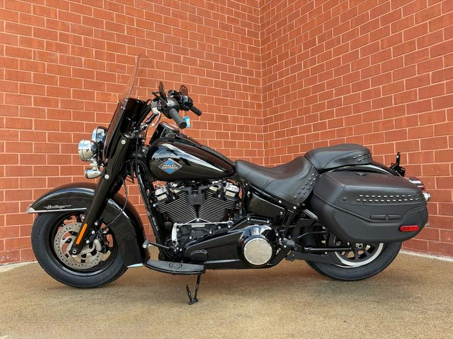 2026 Harley-Davidson® FLHC - Heritage Classic