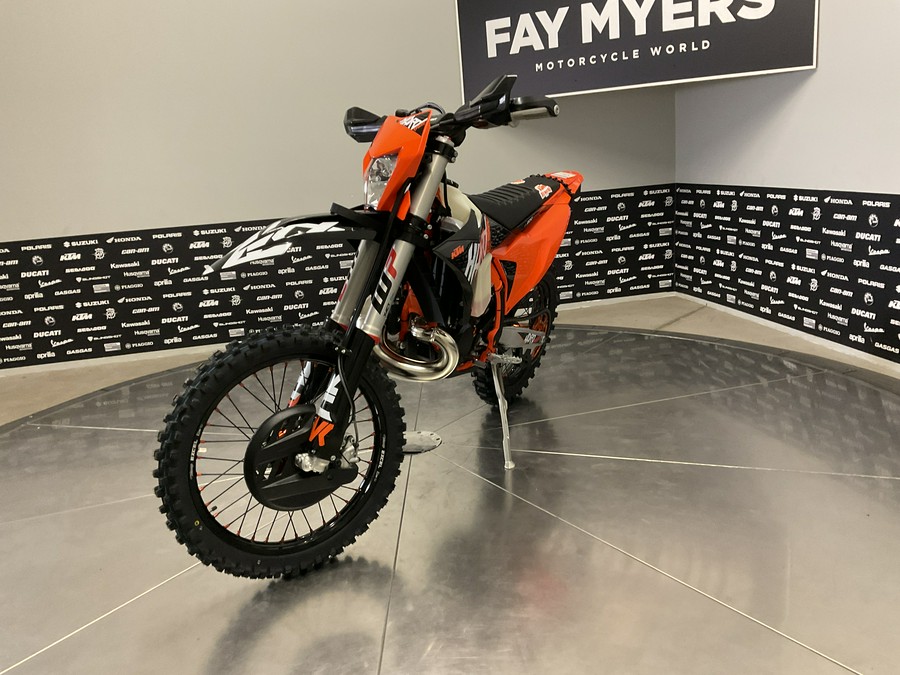 2027 KTM 300 XC-W HARDENDURO - 42719M