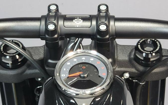 2018 Harley-Davidson® Fat Bob® 114 FXFBS BONNEVILLE SALT DENIM
