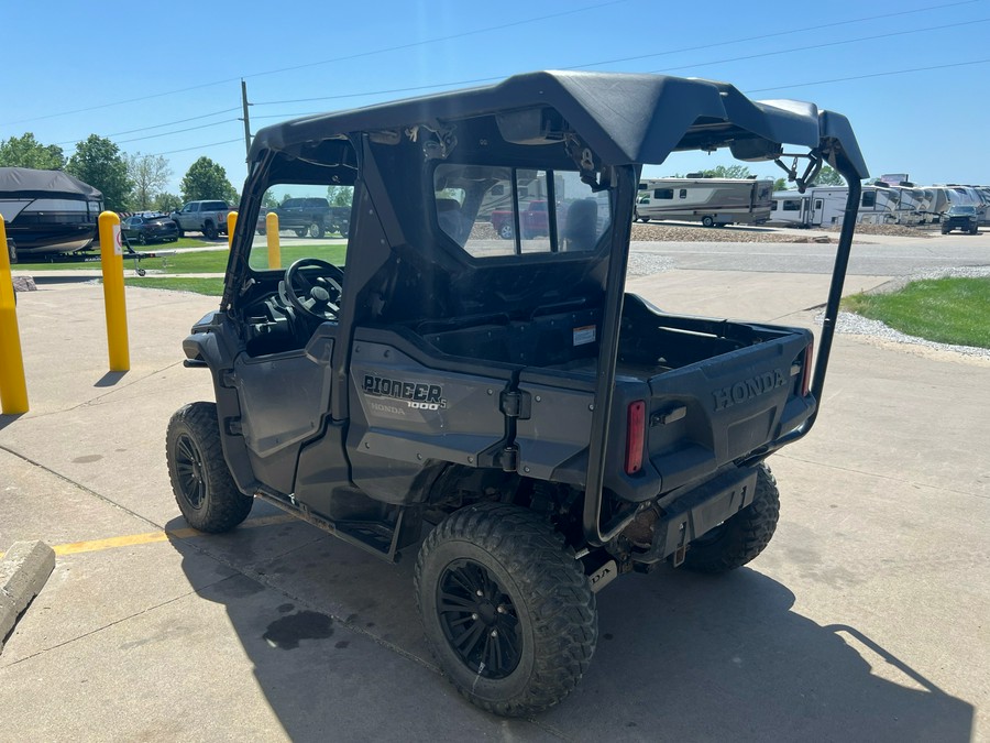 2016 Honda Pioneer 1000-5 Deluxe