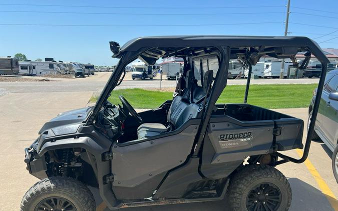 2016 Honda Pioneer 1000-5 Deluxe