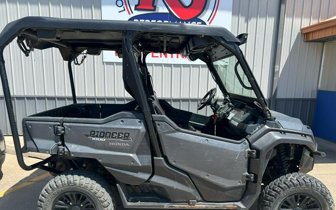 2016 Honda Pioneer 1000-5 Deluxe