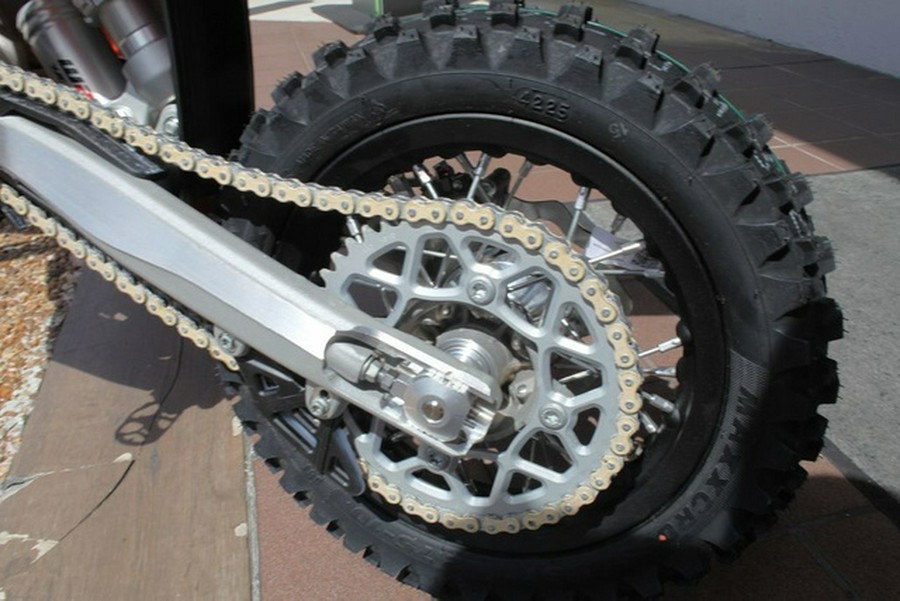 2027 KTM SX E 5