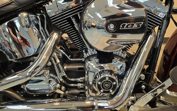 2017 Harley-Davidson® Heritage Softail® Classic Mysterious Red/Velocity Red Sunglo FLSTC