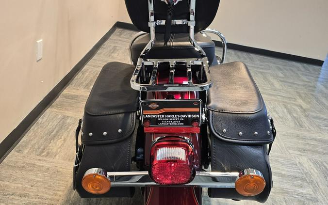2017 Harley-Davidson® Heritage Softail® Classic Mysterious Red/Velocity Red Sunglo FLSTC