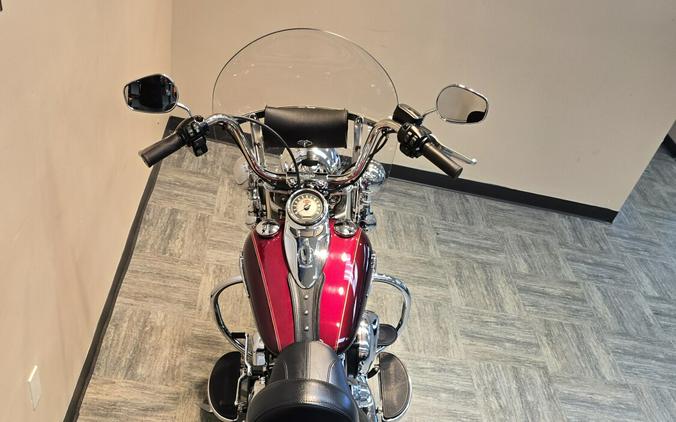 2017 Harley-Davidson® Heritage Softail® Classic Mysterious Red/Velocity Red Sunglo FLSTC