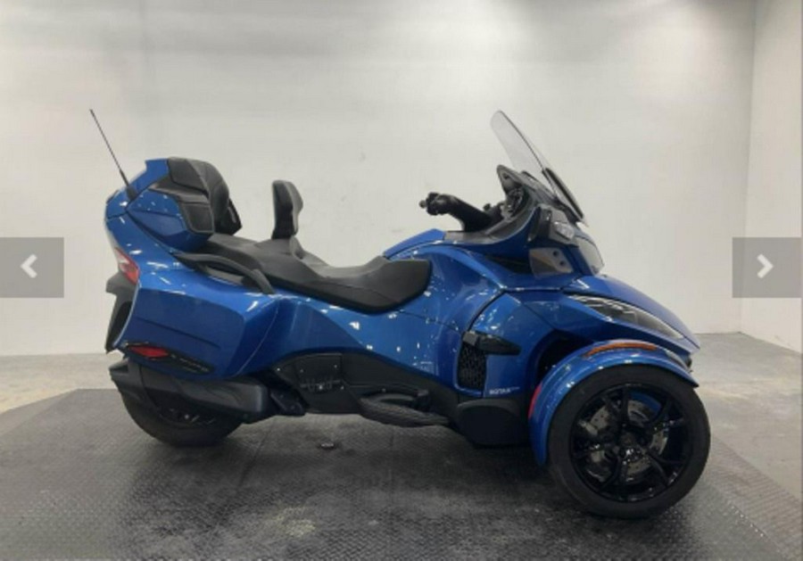 2019 Can-Am® SPYDER RT-LIMITED SE6