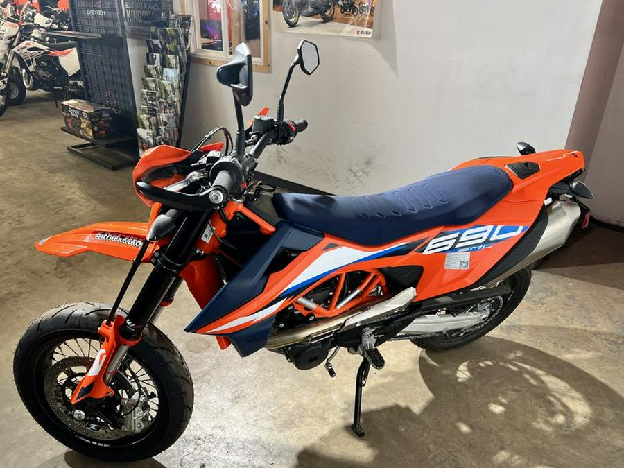 2024 KTM 690 SMC R