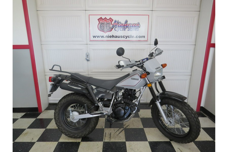 2024 Yamaha TW200R1
