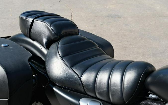 Used 2021 HARLEY SPORTSTER IRON 883