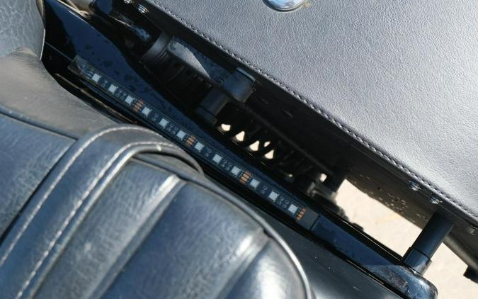 Used 2021 HARLEY SPORTSTER IRON 883