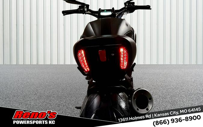 2016 Ducati Diavel Carbon