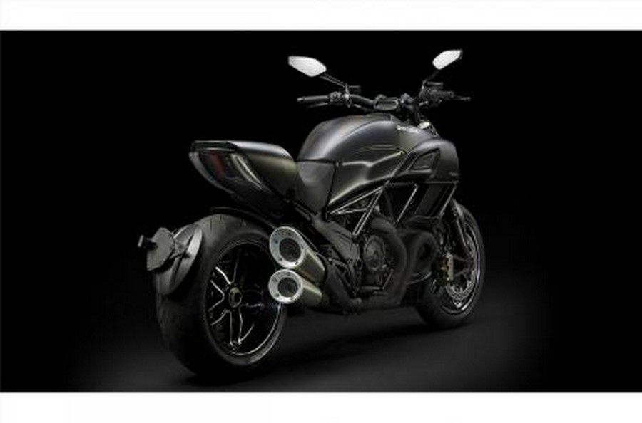 2016 Ducati Diavel Carbon