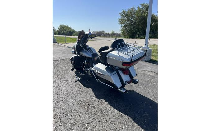 2015 ELECTRA GLIDE ULTRA LIMITED - Harley-Davidson®