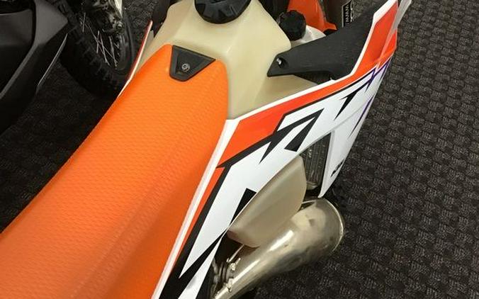 2023 KTM 125 XC