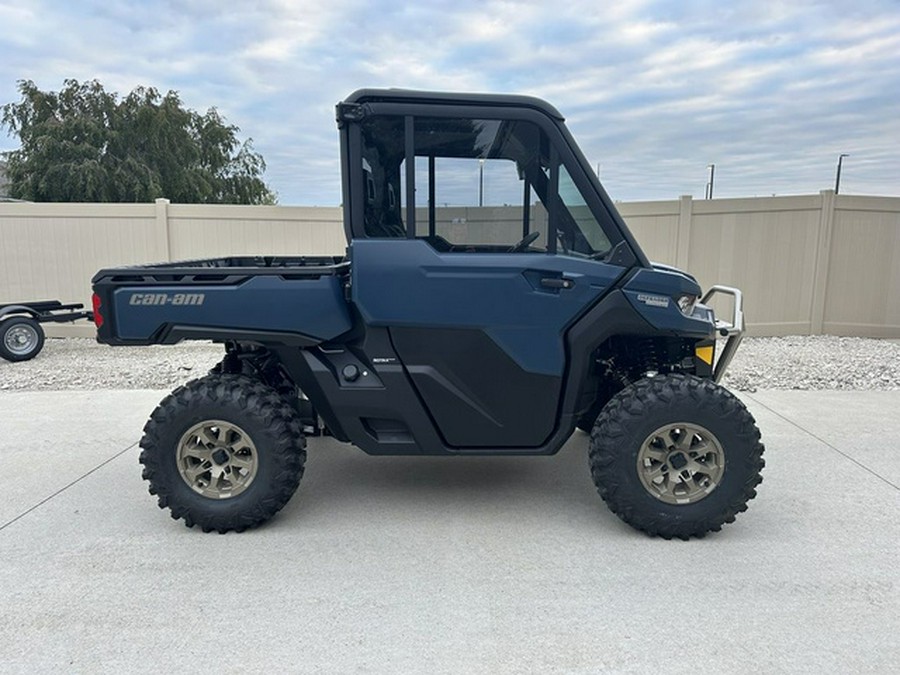 2025 Can-Am Defender Limited HD10