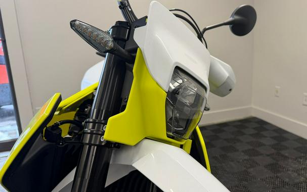 2026 Husqvarna Motorcycles Supermoto 701