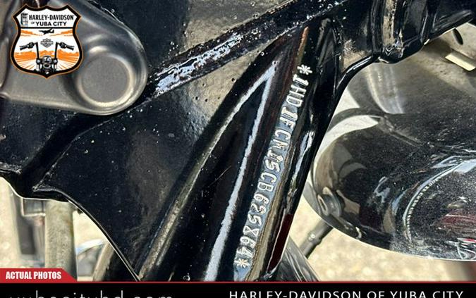 2012 Harley-Davidson Electra Glide Ultra Classic FLHTCU103