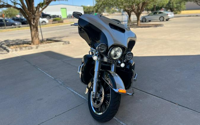 2018 Harley-Davidson® Ultra Limited Low Silver Fortune/Black Tempest